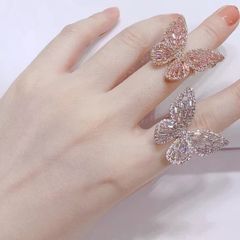 華やかキュートな蝶のリング【papillon】