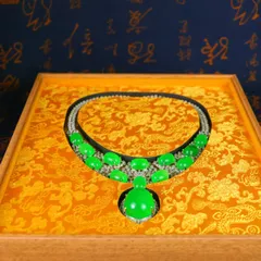 2025年最新】中国美術 翡翠彫刻の人気アイテム - メルカリ