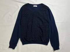 【213445】BEAUTY&YOUTH ビューティ&ユース  コットンレーヨンシルク混合　クルーネック　薄手ニット　前身頃 刺繍切替デザイン　日本製  ・ ネイビー