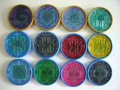 ♯Hie07PI仮面ライダーオーズ000オーメダル4レア入11種 バンダイ 商品・サービスサイト | 仮面ライダーオーズ／000