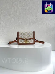 セリーヌのカーフショルダーバッグ ショルダーバッグ、リュックサック、ウエストポーチ、小銭入れ、手首バッグ、ポーチ、財布