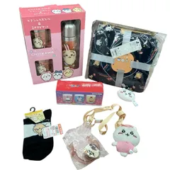 186001 現状品 ちいかわ ステンレスボトル ２Pマグセット キャンドルセット GU パジャマ Mサイズ 小銭入れ 靴下 マスコット ブレスレット 7点 まとめ売り 美品 未開封品あり