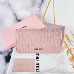 お値下げ可能ですmiumiu マトラッセ　ピンク　長財布　新品未使用