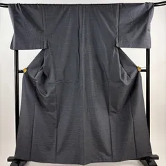 男着物 身丈161cm 裄丈72.5cm L 袷 アンサンブル 大島紬地 証紙 幾何学模様 紺色 正絹 美品 名品 【中古】