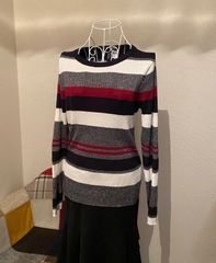 男女兼用で着られる　Divided　ボーダートップス