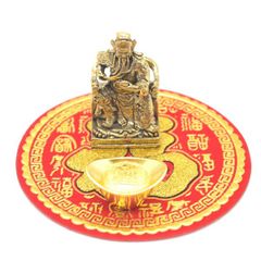 関羽の置物 風水三点セット 5cm 金属製 ミニチュア 着席タイプ 元宝 福飾の敷物付き
