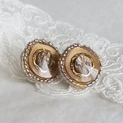 ☆1点のみ！☆ビンテージボタン使用☆ピアス(イヤリング加工不可です)☆012