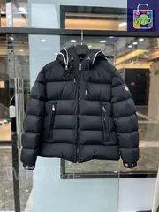 並行輸入　Moncler ブラック ダウンジャケット ブラック Veumontショートダウンジャケット : ショートダウン