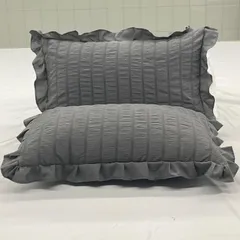 【数量限定】速乾タイプ ピーチスキン加工 洗い替え 柔らかい 優しい肌触り 四季通用 まくらかばー 封筒式 シアサッカー生地 フリル ダークグレー かわいい 43x63 ピローケース フリル 2枚セット 枕カバー Hopeholic