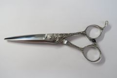 Bランク【メーカー不明】  シザー 美容師・理容師 5.7インチ 右利き 【中古】:H-9291