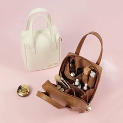 韓国コスメポーチ 化粧ポーチ 大容量 大人可愛いメイクポーチ 自立 化粧品収納バッグ バニティポーチ 持ち運び 便携式トラベルポーチ 旅行 仕切り付き小物入れ メイク道具収納軽量 手提げポーチ バニティケース人気