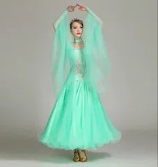 スタンダードドレス?競技会や発表会、デモやダンスパーティに大活躍！