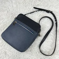 tk.TAKEO KIKUCHI バイカラー　スクエアショルダーバッグ　フェイクレザー　シンプル　クロスボディバッグ　斜め掛け　ネイビー　ブラック