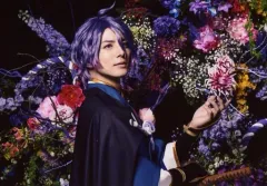 【中古】生写真(男性) 和田琢磨(歌仙兼定)/横型・上半身・戦闘服・背景花・キャラクターショット/舞台「『刀剣乱舞』綺伝 いくさ世の徒花」ランダムブロマイド