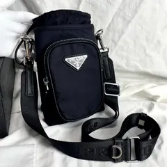 2024年最新】prada スマートフォンケースの人気アイテム - メルカリ 