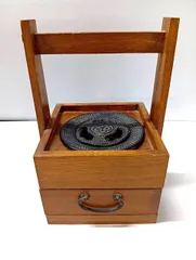 レトロ　おかもち　出前　木製　無垢材　骨董 レトロ おかもち 出前 木製 無垢材 骨董