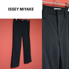美品✨イッセイミヤケフェテ サテンストレートパンツ ブラック M 美品✨イッセイミヤケフェテ サテンストレートパンツ ブラック M