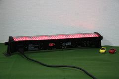 American DJ MEGA BAR 50 RGB RC 音に合わせてピカピカ光ります