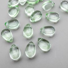 ＊40粒＊ ガラスビーズ ティアドロップ ライトグリーン 横穴 クレオ 9x6mm bz281