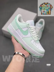 お値下げしました??即購入??ナイキ スニーカー Nike Air Force 1 Low 箱付-WTO輸入2