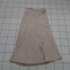 ◇ ⊇ OZOC オゾック サテン調 ロング丈 フレア スカート サイズ38 ベージュ系 レディース E  【1508270014936】
