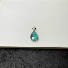 上級 EU製 ★ターコイズ トルコ石・ペンダント★アクセサリー 天然石B きれいめ 約16.8*11.8*3.4mm ZB8891