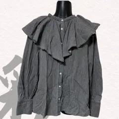 アースミュージックアンドエコロジー　シャツ　ブラウス　グレー　レディース　フリル　長袖　フリーサイズ