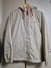 2002 誕生 Nike(ナイキ） 防風 ジャケット