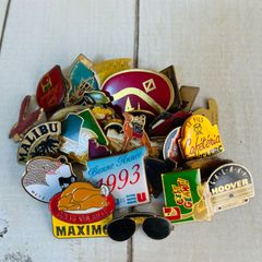 【フランス直輸入】ピンズ 30個 まとめ ピンバッジ ヴィンテージ 留め具付 J020