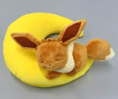 一番くじ　Pokémon ラストワン賞　イーブイのお月さまクッション Amazon.co.jp: 【ラストワン賞 イーブイ(ぬいぐるみ)】一番くじ