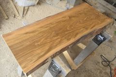 アウトレット サクラ(桜)の一枚板 長さ約94cm 幅約35～42cm 厚さ約3.8cm DIY用 Z280