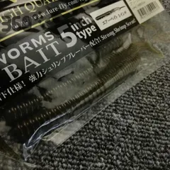 新品未使用 VAGABON ヴァガボンド ミールワームスティック 5インチ VAGABOND ヴァガボンド エアーベイトグラブ 4インチ 6個まで