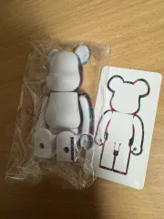 未使用新品 COMME des GARÇONS x BE@RBRICK チャーム 未使用新品 COMME des GARÇONS x BE@RBRICK チャーム メンズ