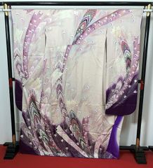【中古】Mサイズ 振袖 正絹 ピンク地に孔雀羽模様