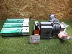 HiKOKI(旧日立工機) ベルトグラインダ  BGM-50 通電確認済み 100V  大工道具 研磨 削る 替えベルト14枚 中古品のサムネイル