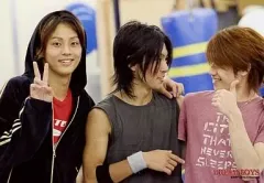 【中古】生写真(ジャニーズ) ジャニーズ/藤ヶ谷太輔・屋良朝幸・五関晃一/横型・上半身・藤ヶ谷ピース・「DREAM BOYS」/公式生写真