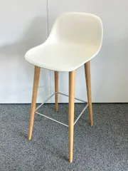 【美品】【東京都限定送料2200円も可】Muuto　ムート　ファイバーバースツール　ホワイト　カウンターチェア　バーチェア　ハイチェア　イスコス・ベルリン