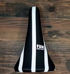 FUN STRIPE Saddleのサムネイル