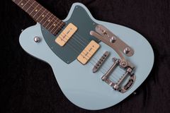 【new】Reverend Guitars / Charger 290 Bigsby Chronic Blue 3.96kg #66823【TONIQ横浜】