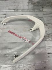 アクシスZ  ハンドル、シート ホワイト　新品　2TS-F4773-00-P4 実ガ