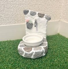 爬虫類　お水入れ　グレー