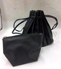 URBAN RESEARCH DOORS プリーツミニバッグ ブラック アーバンリサーチ