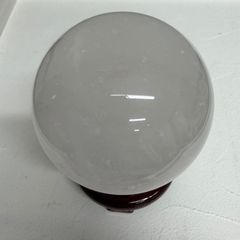 巨大.水晶玉の置物.直径20センチ位.特大.台座2点付きます - メルカリ 巨大.水晶玉の置物.直径20センチ位.特大.台座2点付きます - メルカリ