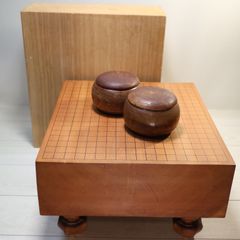 【美品】 碁盤 天然木 板目 木裏 足付 脚付碁盤 蛤碁石 縦45cm/横41cm/盤厚14.5cm/重量13.6kg