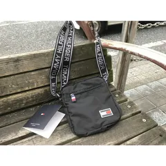 トミーヒルフィガー TOMMY HILFIGER クロスボディ TH MOTO MINI 斜め掛け ボディバッグ 黒