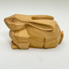 【商品番号MS-KBORI-ETO４】木彫り　干支シリーズ　卯　高さ　４．５ｃｍ
