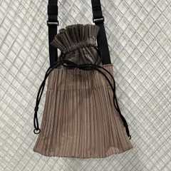 日本一掃【未使用級】プリーツプリーズ アクセサリーポーチ 巾着 ハンドバッグ ブラック バッグ