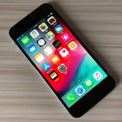 iPhone6 16GB SPACEGLAY バッテリー86% au