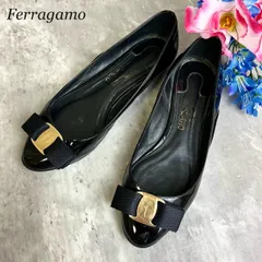 【良品】  Salvatore Ferragamo サルヴァトーレフェラガモ パンプス バレーシューズ フラットシューズ ヴァラ リボン ゴールド金具 ロゴ型押し エナメル レザー レディース ブラック 黒色