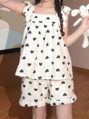ハートプリントのルームウェアセット　甘いフリルスリーブのスクエアネックトップ＆エラスティックショーツ　女性用ルームウェア　Lサイズ　サラサラでとても着心地良いパジャマセット